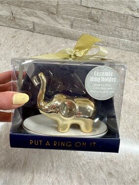 Elephant Ring Holder Trinket Tray Trunk Up Ceramic Gold Tone Jewelry Dish Asian